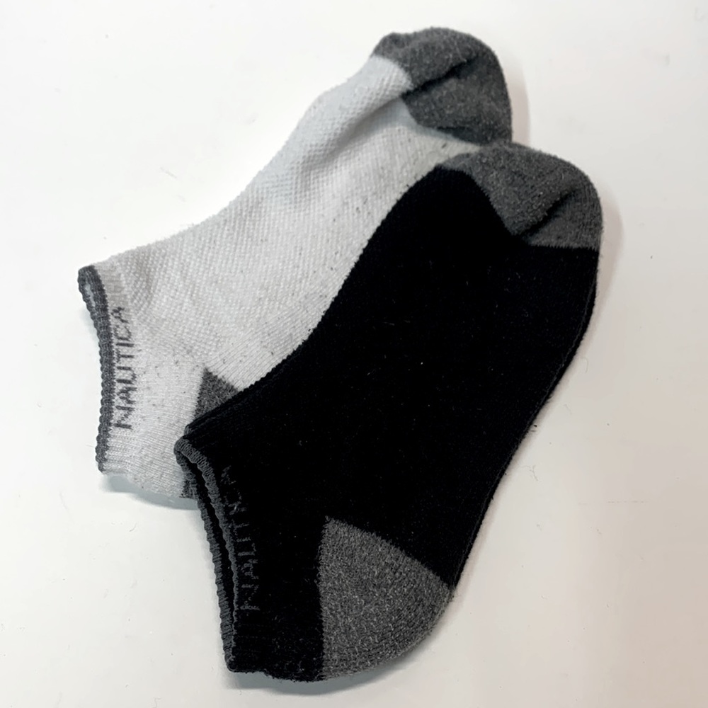 Nautica kids socks 2 pairs GUC